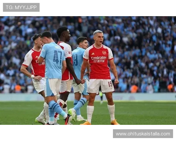 赖斯与托马斯中场战术角色及体系结构对比分析 赖斯与托马斯中场战术角色及体系结构对比分析