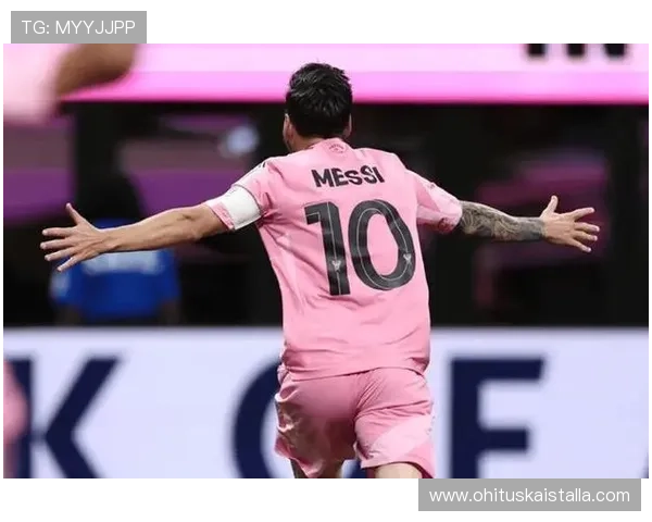 帕尔默 vs 梅西:节奏掌控与冷静终结对比 帕尔默 vs 梅西:节奏掌控与冷静终结对比